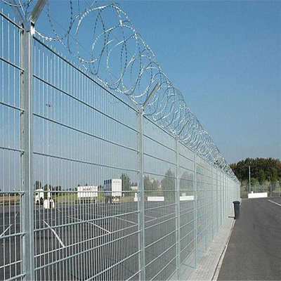 รั้วรักษาความปลอดภัยสนามบิน Double Wire 1.2m 1.8m 2.0m รั้วลวดหนาม